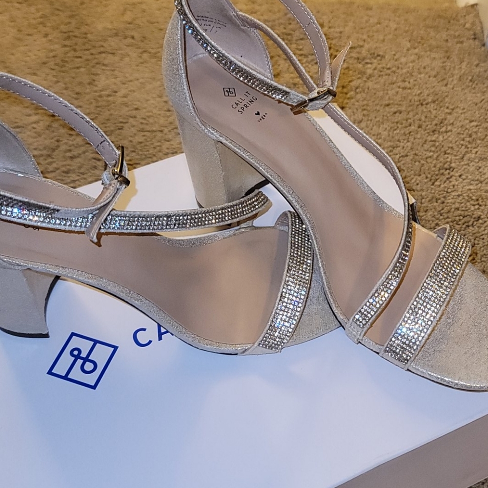 Dress shoes